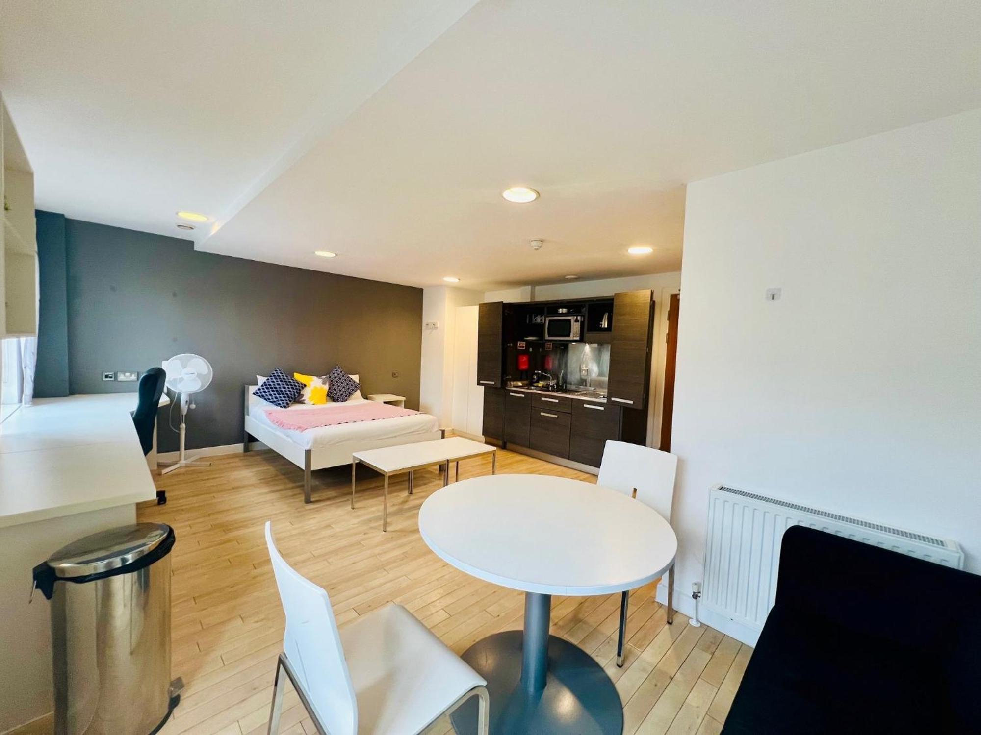 Stuhomes - Arundel House Londra