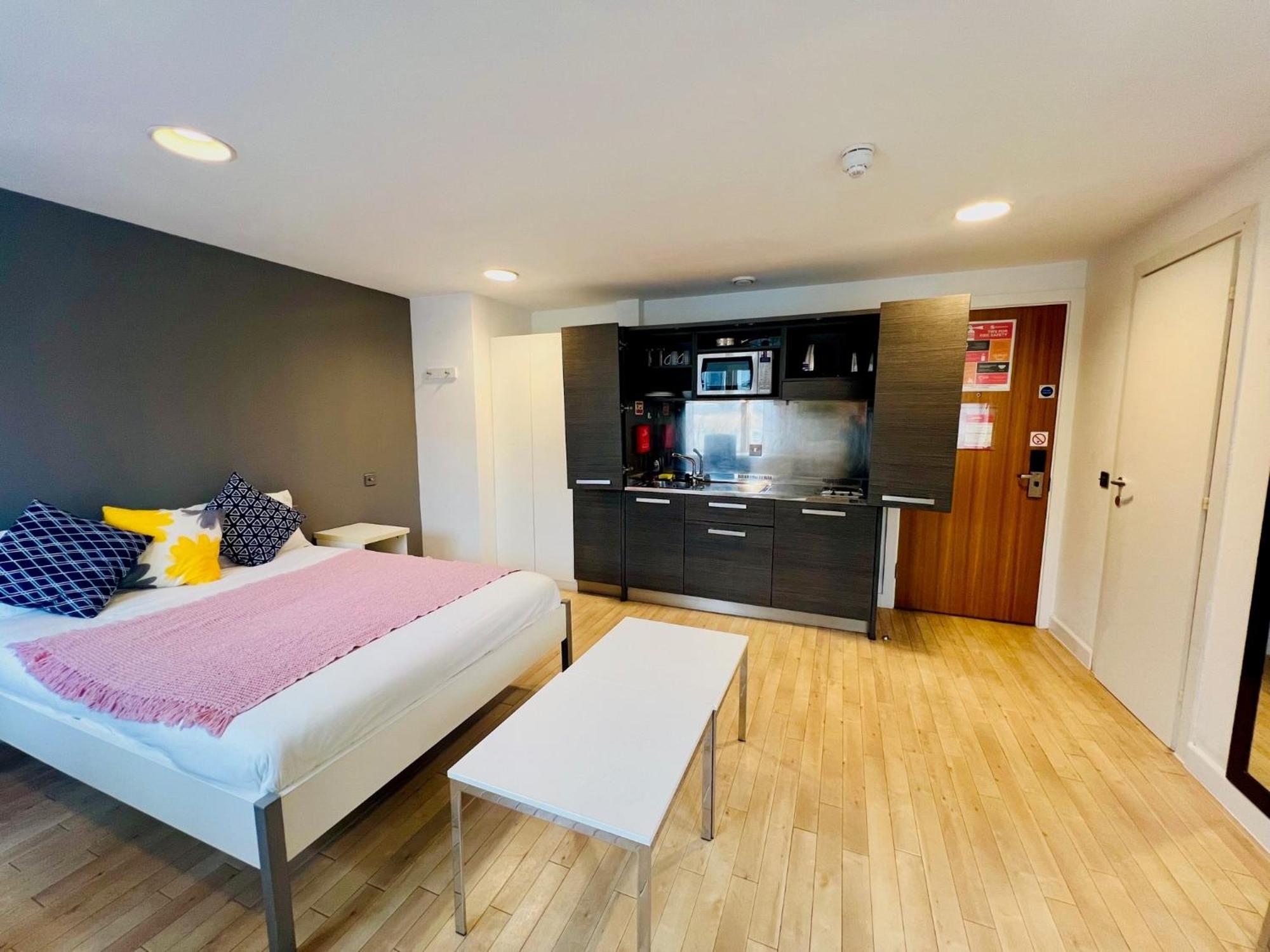Stuhomes - Arundel House * Londra