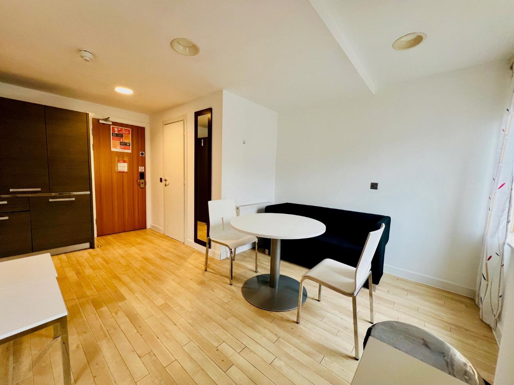 Stuhomes - Arundel House Appartamento Londra